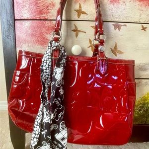 Coach Dark Red Patent Leather Tote, pre-owned.